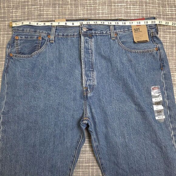 NWT Levi's 501 Jeans Original Button Fly Straight Leg Lt-Med 40X30 - Picture 4 of 16